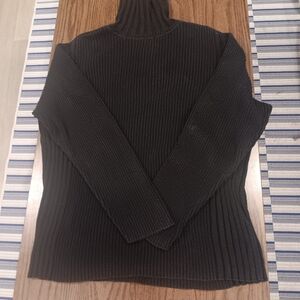 Venezia Jeans Dark Gray Ribbed Sweater